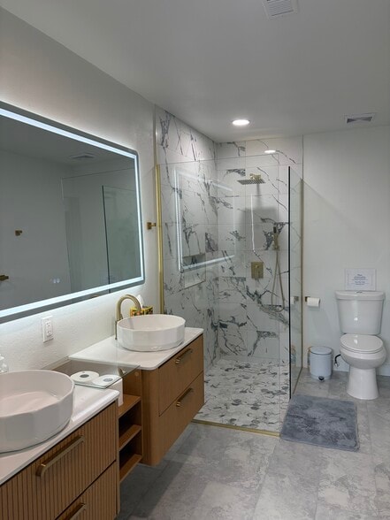 Building Photo - 2356 N Blando Rd