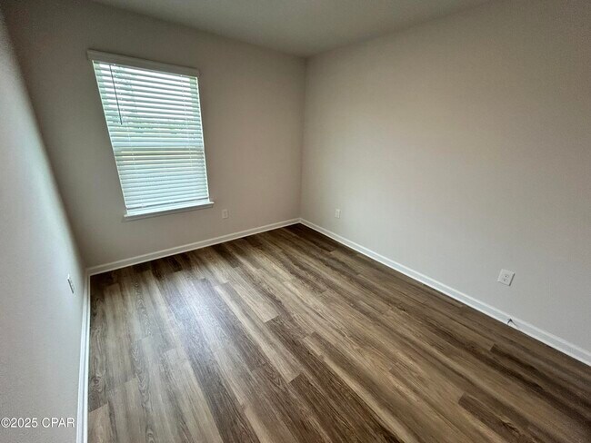 Building Photo - 1770 Jakes Dr