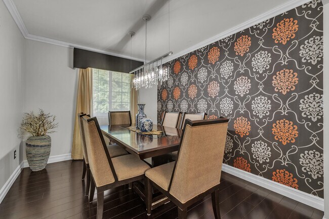 Building Photo - 5555 Patterson Dr