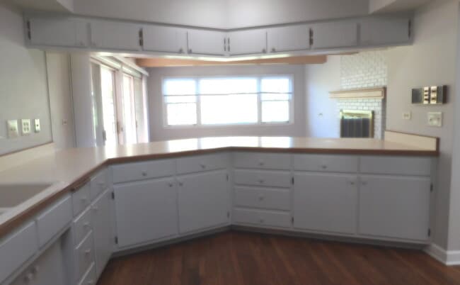 Building Photo - 1117 Summit Hills Ln