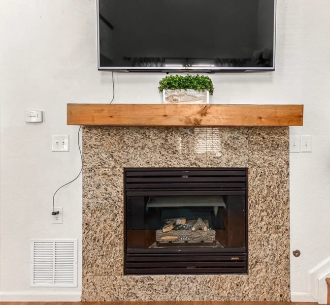 Building Photo - 2436 Syracuse St