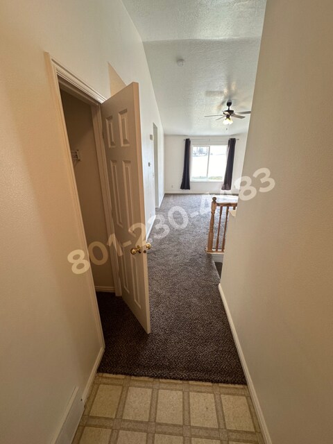 Front walkway and small closet - 2063 Boysenberry Dr