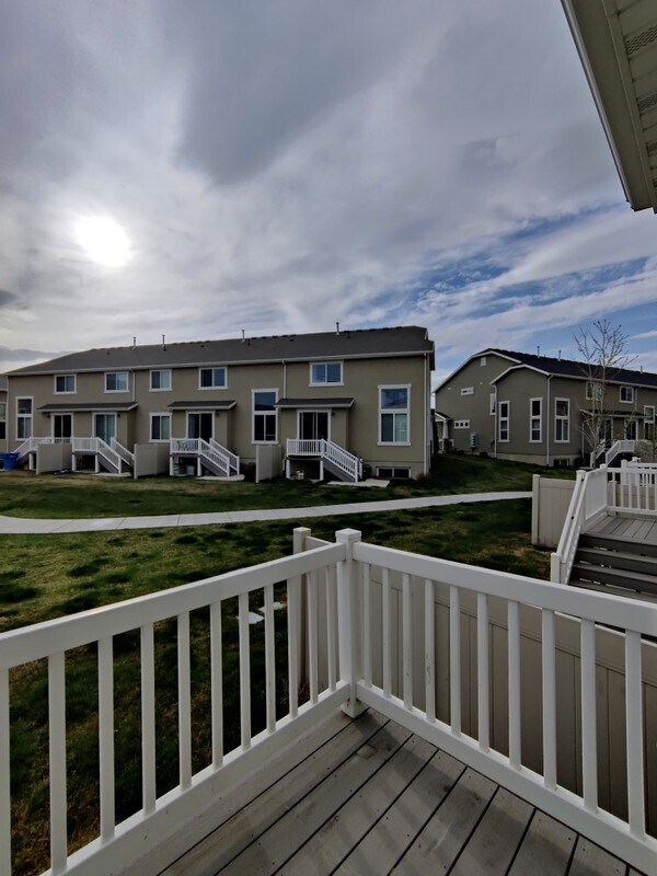 Building Photo - 956 S 2040 W