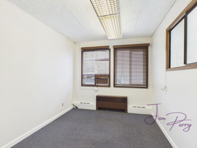 Building Photo - 1795 Main Street