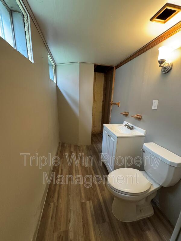 Building Photo - 11282 Ashcroft Ln