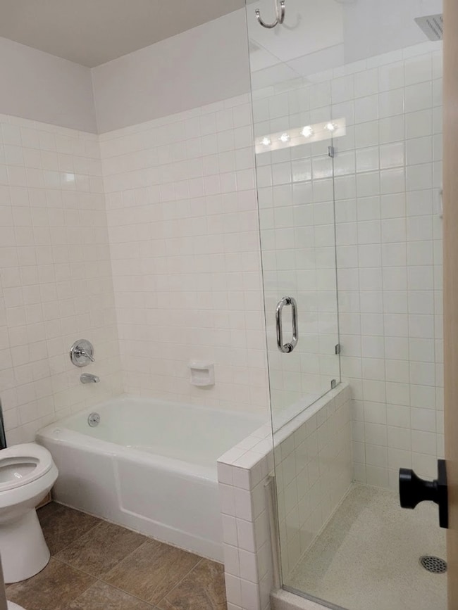 Building Photo - Two Bedroom Condo Available In Downtown Boulder