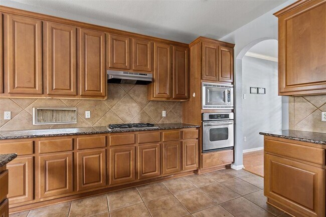 Building Photo - 908 Golden Palomino Ct