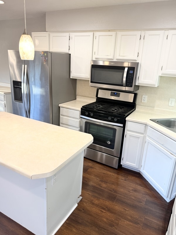 Building Photo - 7428 S 700 E