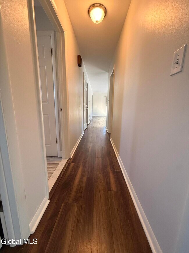 Building Photo - 292 Washington St