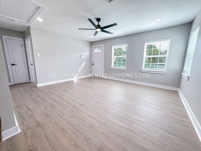 Building Photo - 6663 Myrtle St