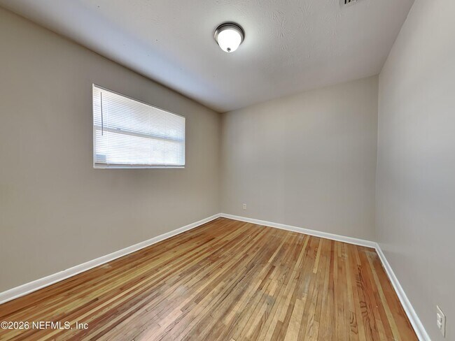 Building Photo - 6332 Romilly Dr