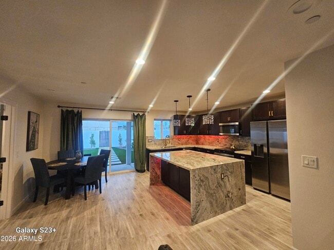 Building Photo - 2817 N 71st Pl