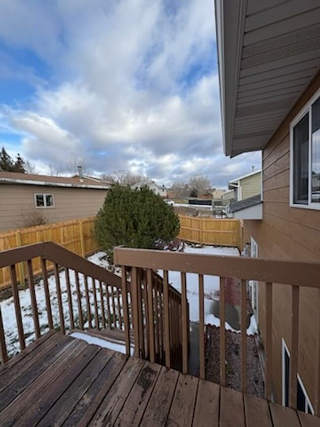 Building Photo - 4 BED | 2 BATH | SINGLE GARAGE | RAPID VALLEY