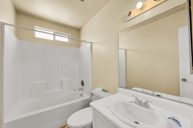 Building Photo - 2739 E Colton Ave