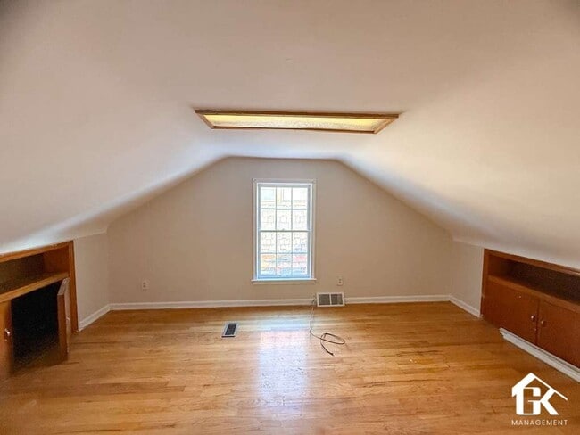 Building Photo - 13581 Penrod St