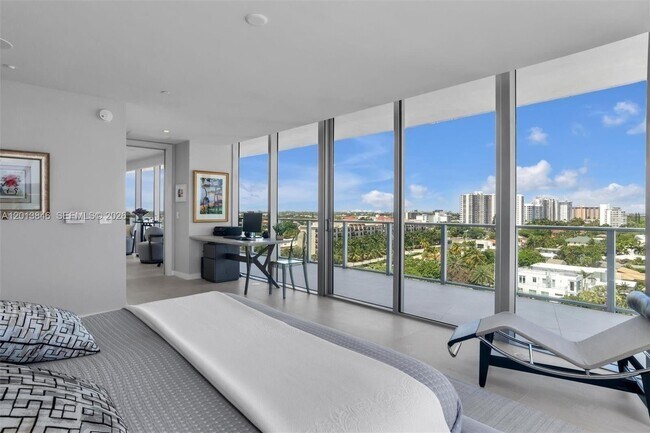 Building Photo - 2200 N Ocean Blvd