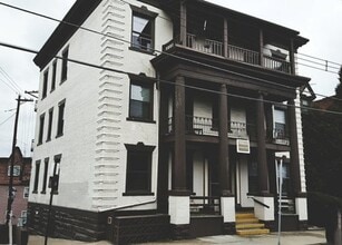 Building Photo - 3441 Ward St