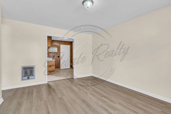 Building Photo - Spring Special: Cozy 1 Bed / 1 Bath Near Tennessee Tech – Pet Friendly!