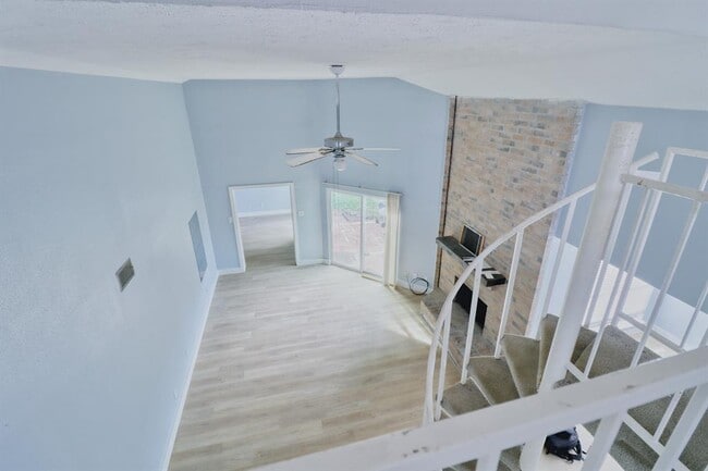 Building Photo - 6911 Pouter Dr