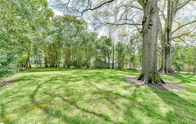 Building Photo - 4201 Seaforth Dr