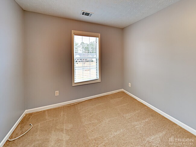 Building Photo - 5102 Meridian Lake Dr