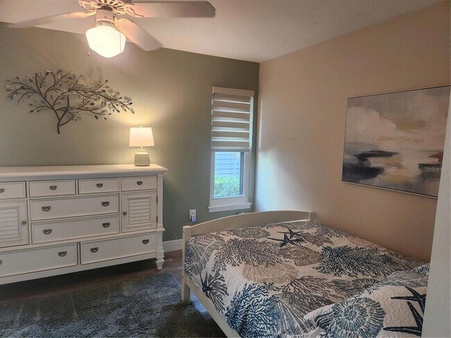 Building Photo - 3411 Avenida Madera