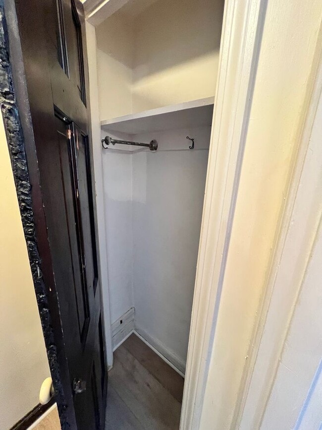 Building Photo - 1851 Capital Ave