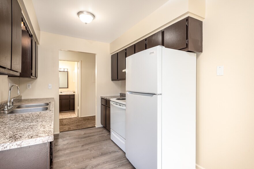 Park Place Manor 57235811 Richwood St Lansing MI 48911 Apartment Finder