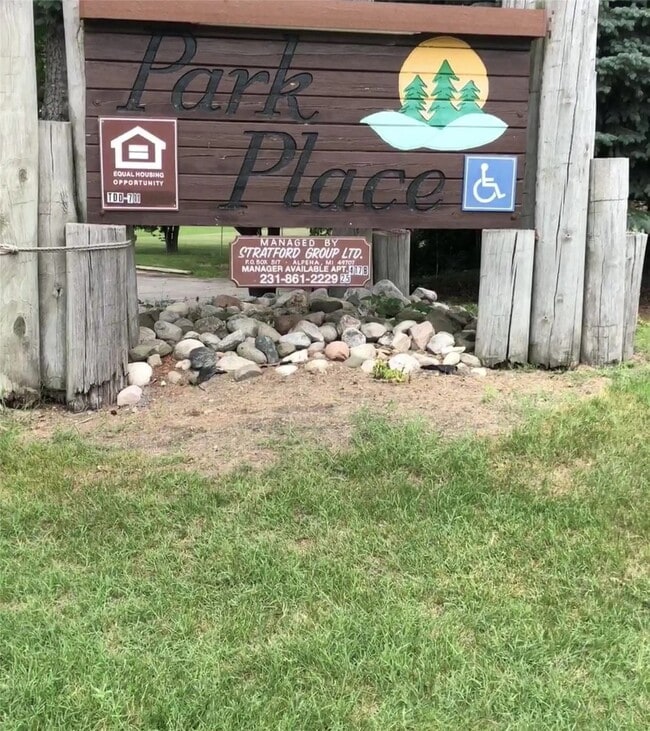 Building Photo - 415a N State St