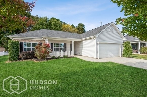 Primary Photo - NOW AVAILABLE! - 156 Valerie Dr, Lincolnto...