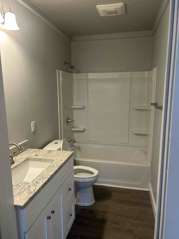 Building Photo - 523 W 17th St