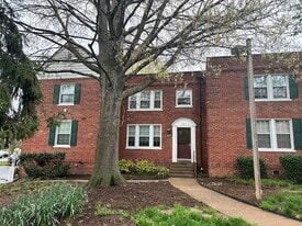 Building Photo - 1735 N Rhodes St