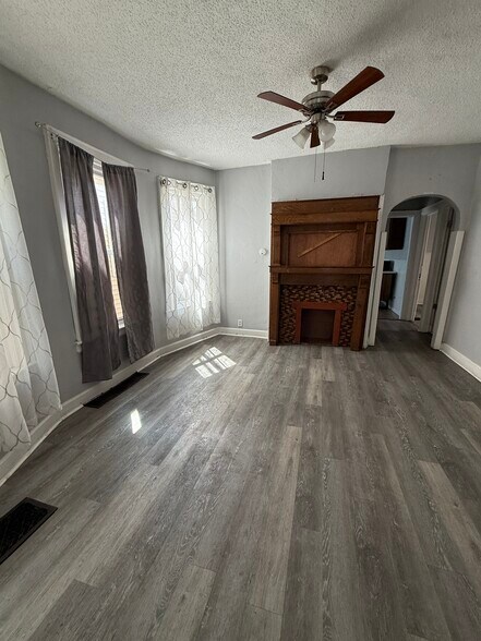 Building Photo - 115 Lockwood Ave