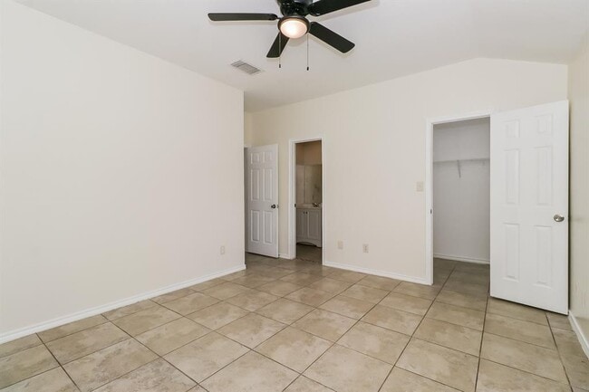 Building Photo - 11612 Gemmer St