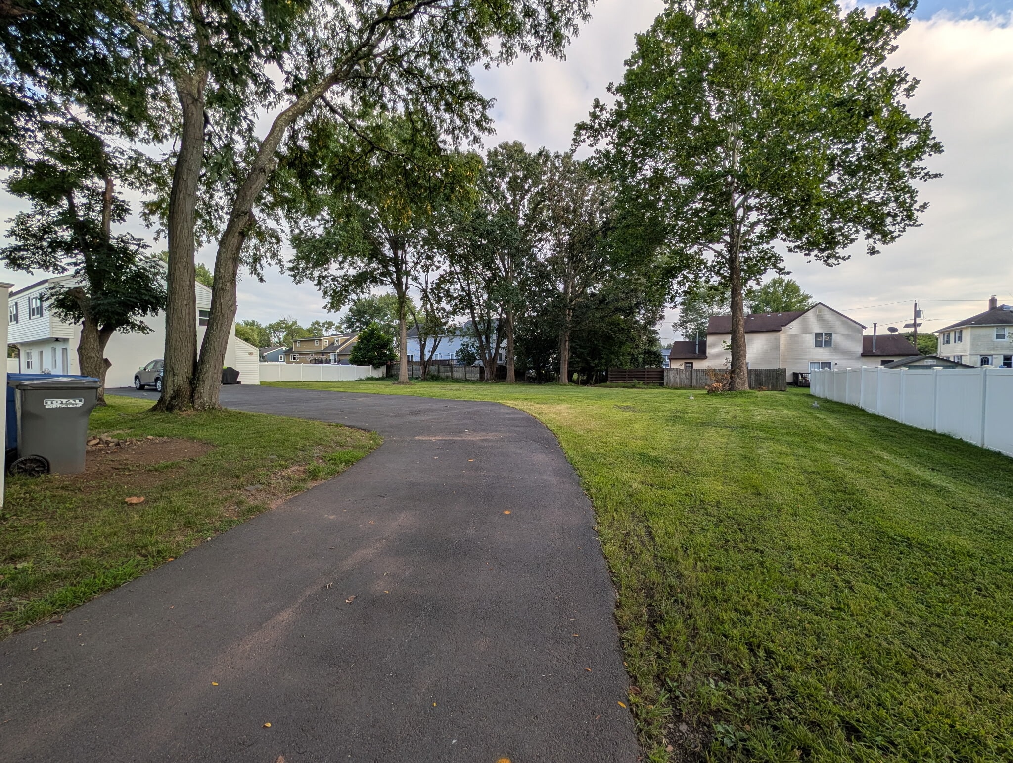 Driveway - 151 New York Ave