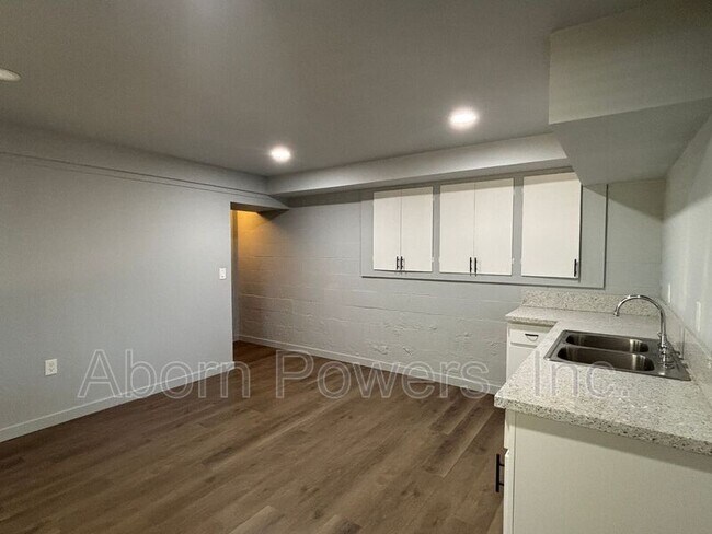 Building Photo - 3173 Ridge Ct
