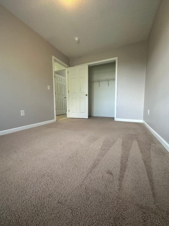 Building Photo - 3332 Yellow Sulphur Rd