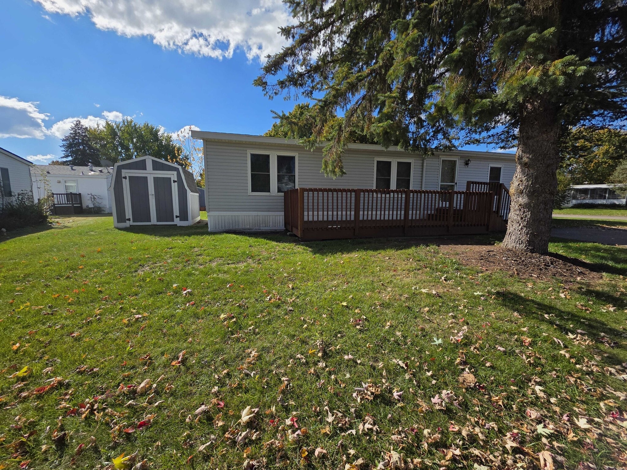 Building Photo - 3683 Pinoak St