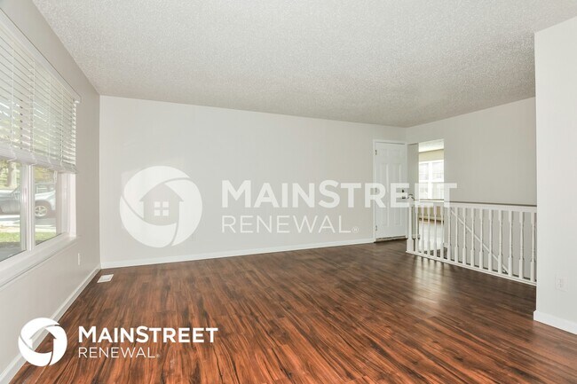 Building Photo - 46 Forest Ln