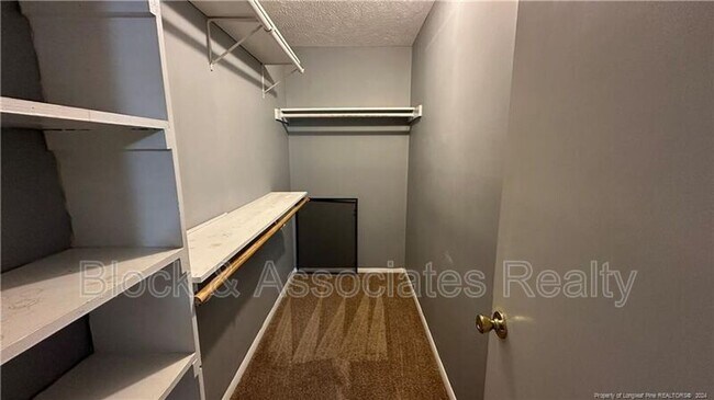 Building Photo - 1800 Tryon Dr