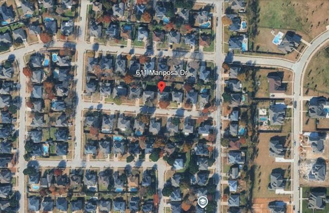 Building Photo - 611 Mariposa Dr