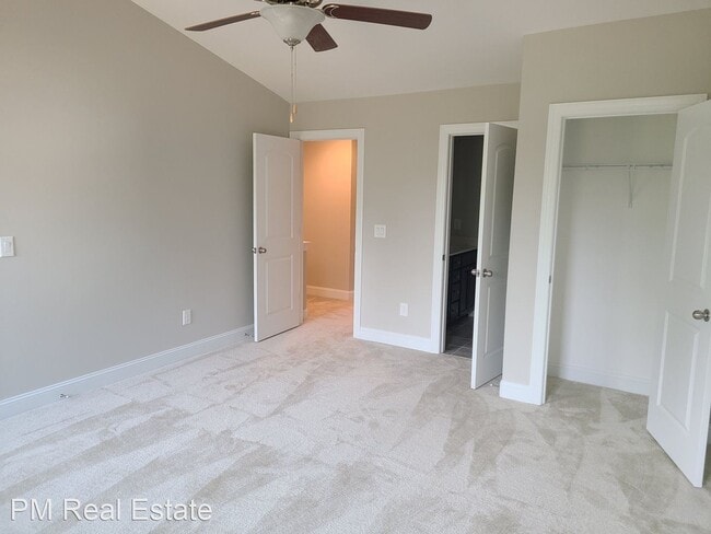 Building Photo - 3 br, 2.5 bath House - 842 Silver Leaf Drive