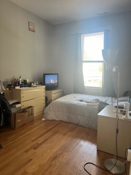 Building Photo - 25 Aldrich St