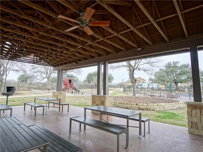 Building Photo - 14928 Iveans Way