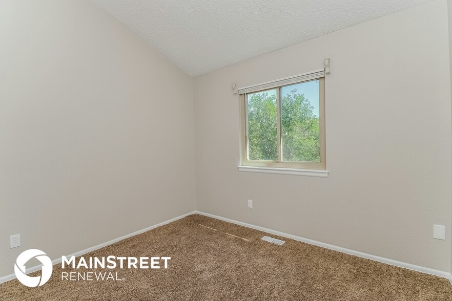 Building Photo - 5245 Quasar Ct