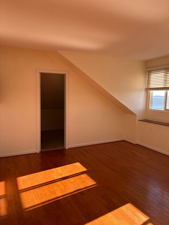 Building Photo - 1 Bedroom Waterfront Condo in Historic Downtown Havre de Grace