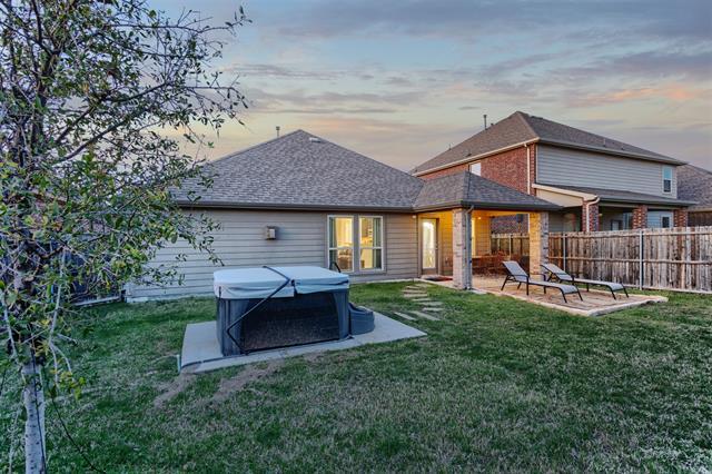 Building Photo - 912 Lake Cypress Ln