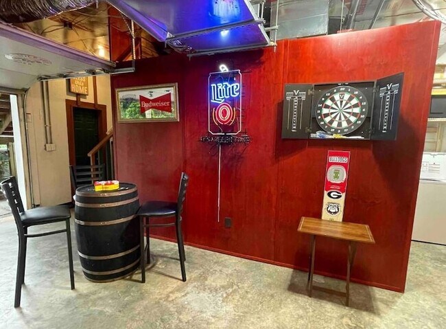 Building Photo - 40 Baum Weg