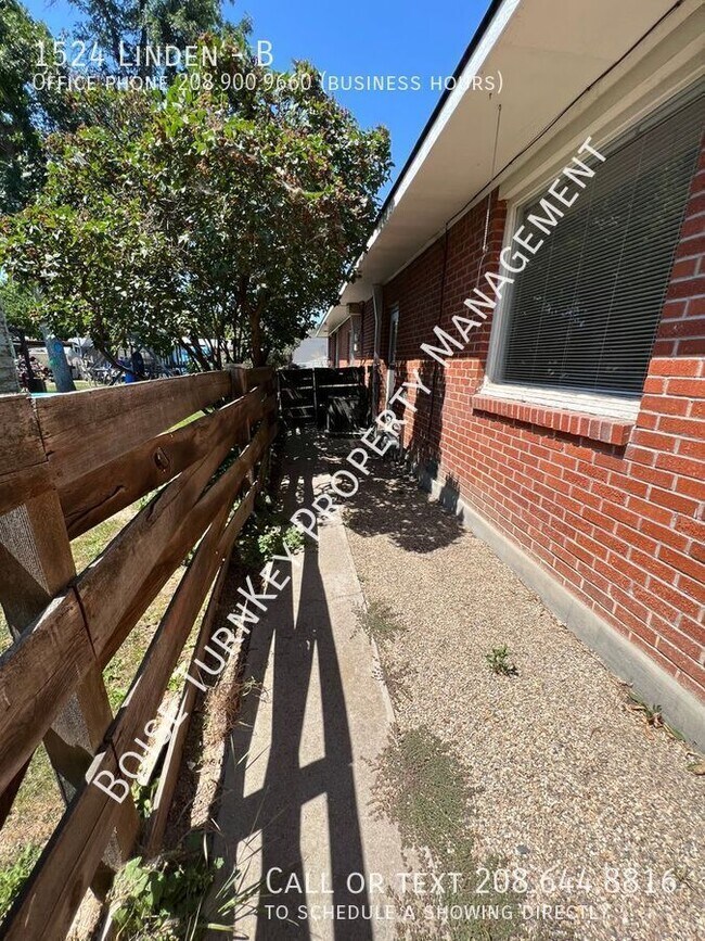 Building Photo - 1524 Linden-B