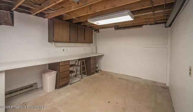 Building Photo - 166 Haverford Dr